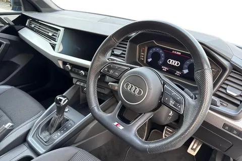 BD21EBU Audi A1 35 TFSI Black Edition 5dr S Tronic Thumbnail #17