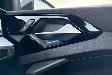 BD21EBU Audi A1 35 TFSI Black Edition 5dr S Tronic Thumbnail #20