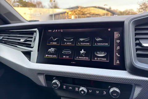 BD21EBU Audi A1 35 TFSI Black Edition 5dr S Tronic Thumbnail #30