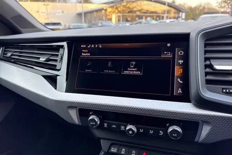 BD21EBU Audi A1 35 TFSI Black Edition 5dr S Tronic Thumbnail #34