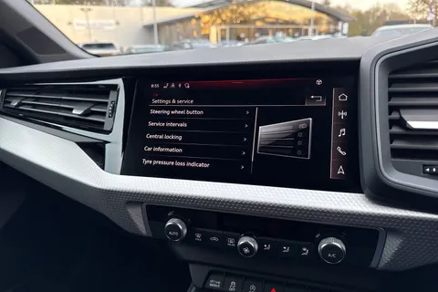 BD21EBU Audi A1 35 TFSI Black Edition 5dr S Tronic Thumbnail #43