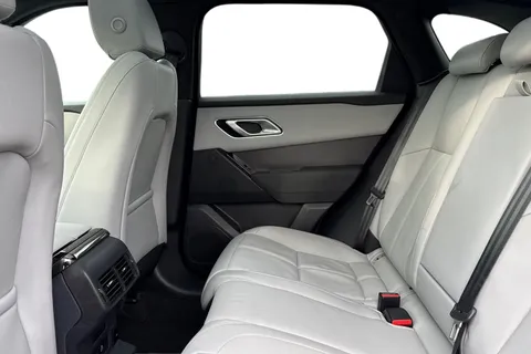 4 of 39 for Land Rover Range Rover Velar 2.0 D200 Dynamic SE 5dr