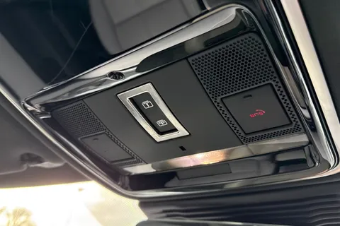 23 of 39 for Land Rover Range Rover Velar 2.0 D200 Dynamic SE 5dr