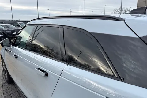 33 of 39 for Land Rover Range Rover Velar 2.0 D200 Dynamic SE 5dr