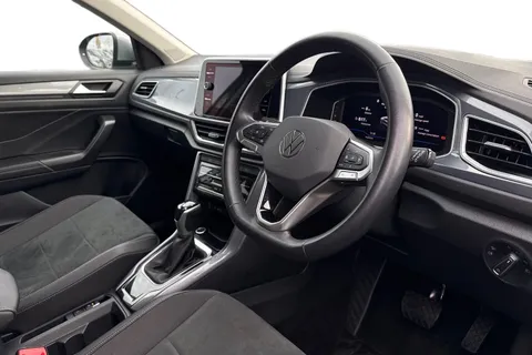 7 of 41 for VOLKSWAGEN T-ROC 1.5 TSI Style 5dr DSG