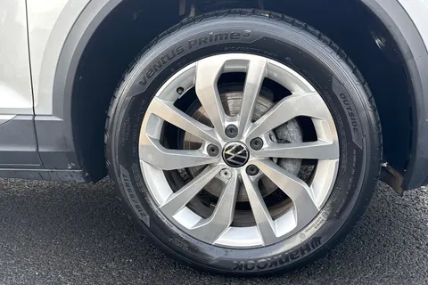 12 of 45 for VOLKSWAGEN T-ROC 1.5 TSI Style 5dr DSG