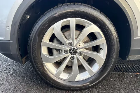 13 of 45 for VOLKSWAGEN T-ROC 1.5 TSI Style 5dr DSG