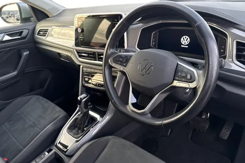 14 of 45 for VOLKSWAGEN T-ROC 1.5 TSI Style 5dr DSG