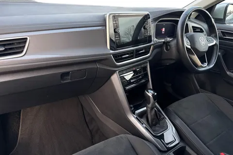 15 of 45 for VOLKSWAGEN T-ROC 1.5 TSI Style 5dr DSG