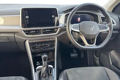 18 of 45 for VOLKSWAGEN T-ROC 1.5 TSI Style 5dr DSG