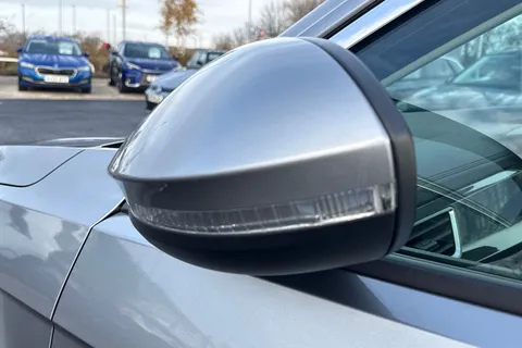 26 of 45 for VOLKSWAGEN T-ROC 1.5 TSI Style 5dr DSG