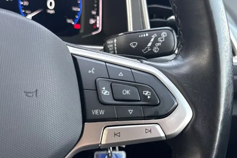 34 of 45 for VOLKSWAGEN T-ROC 1.5 TSI Style 5dr DSG