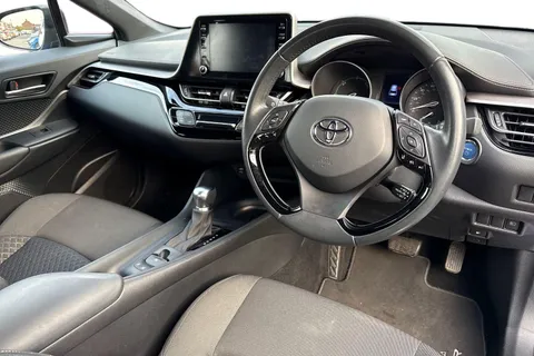WP21OKV Toyota C-Hr 1.8 VVT-h Icon CVT Euro 6 (s/s) 5dr Thumbnail #17