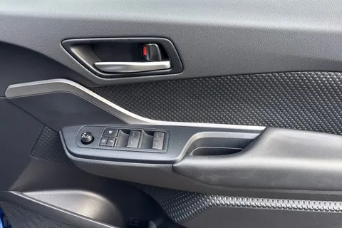 WP21OKV Toyota C-Hr 1.8 VVT-h Icon CVT Euro 6 (s/s) 5dr Thumbnail #20