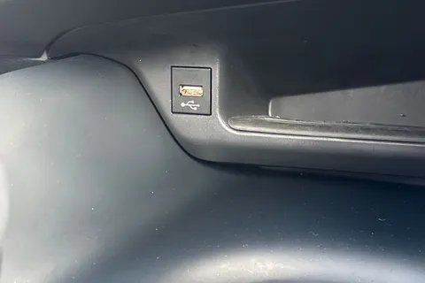 WP21OKV Toyota C-Hr 1.8 VVT-h Icon CVT Euro 6 (s/s) 5dr Thumbnail #38