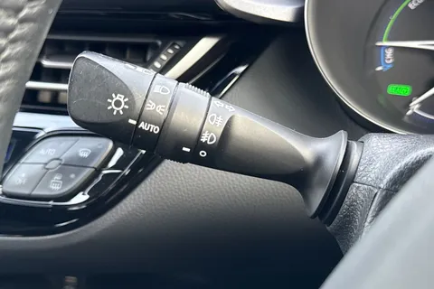 WP21OKV Toyota C-Hr 1.8 VVT-h Icon CVT Euro 6 (s/s) 5dr Thumbnail #44