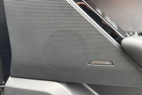 24 of 41 for Land Rover Range Rover Velar 2.0 D200 Dynamic HSE 5dr