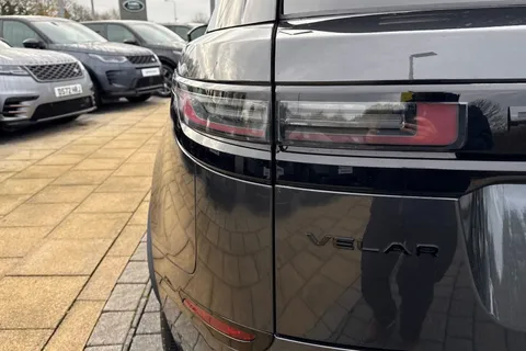 26 of 41 for Land Rover Range Rover Velar 2.0 D200 Dynamic HSE 5dr