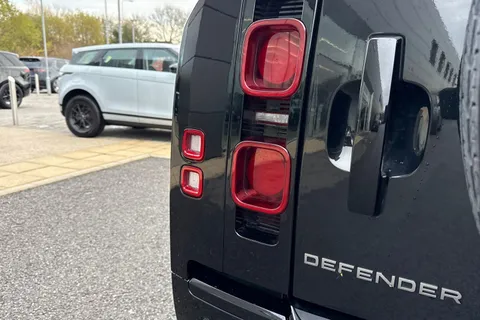 27 of 45 for Land Rover Defender 110 3.0 D300 X-Dynamic S 5dr