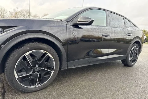 27 of 66 for PEUGEOT 408 1.2 PureTech GT Fastback 5dr Petrol EAT Euro 6 (s/s) (130 ps)