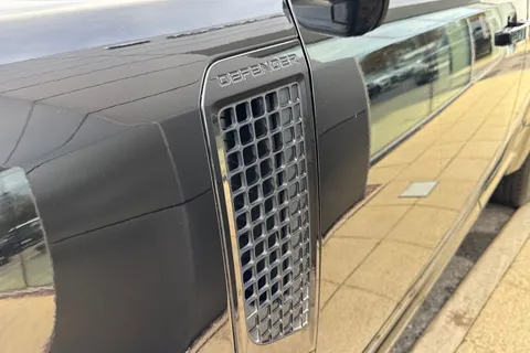 29 of 45 for Land Rover Defender 110 3.0 D300 X-Dynamic S 5dr