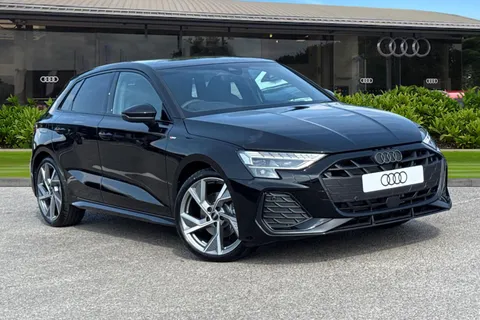 DC25XFY Audi A3 Black Edition 35 TFSI 150 PS S tronic Thumbnail #1