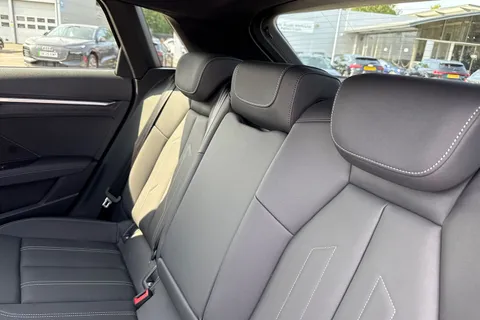 DC25XFY Audi A3 Black Edition 35 TFSI 150 PS S tronic Thumbnail #18