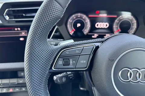 DC25XFY Audi A3 Black Edition 35 TFSI 150 PS S tronic Thumbnail #25