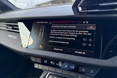 DC25XFY Audi A3 Black Edition 35 TFSI 150 PS S tronic Thumbnail #26