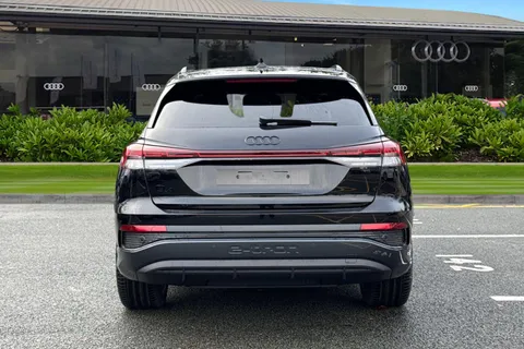  Audi Q4 e-tron 45 Black Edition Auto 5dr 82kWh Thumbnail #5