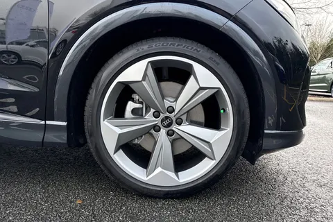  Audi Q4 e-tron 45 Black Edition Auto 5dr 82kWh Thumbnail #10