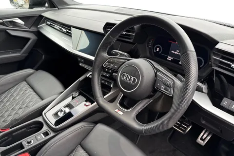 DA73SCV Audi S3 Black Edition TFSI 310 PS S tronic Thumbnail #15