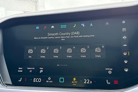 AU75NTJ Volkswagen Touareg 3.0 V6 TDI 4Motion 286 Black Edition 5dr Tip Auto | Tow Bar | Heated Seats Thumbnail #29