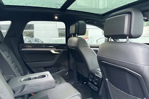 AU75NTJ Volkswagen Touareg 3.0 V6 TDI 4Motion 286 Black Edition 5dr Tip Auto | Tow Bar | Heated Seats Thumbnail #44