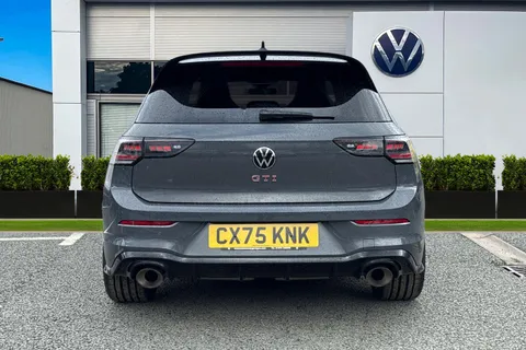 CX75KNK Volkswagen Golf 2.0 TSI 300 GTI Clubsport DSG Leather, sunroof, DCC, Black Pack,  'Akrapovi Thumbnail #5
