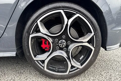 CX75KNK Volkswagen Golf 2.0 TSI 300 GTI Clubsport DSG Leather, sunroof, DCC, Black Pack,  'Akrapovi Thumbnail #11