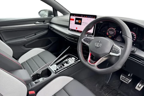 CX75KNK Volkswagen Golf 2.0 TSI 300 GTI Clubsport DSG Leather, sunroof, DCC, Black Pack,  'Akrapovi Thumbnail #14