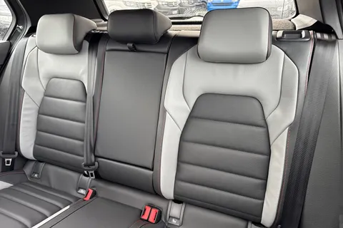 CX75KNK Volkswagen Golf 2.0 TSI 300 GTI Clubsport DSG Leather, sunroof, DCC, Black Pack,  'Akrapovi Thumbnail #19