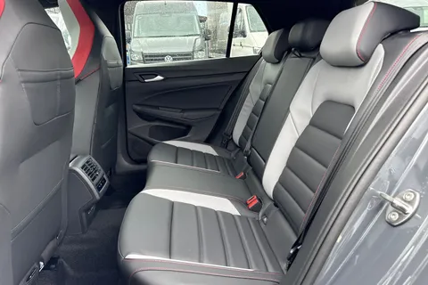 CX75KNK Volkswagen Golf 2.0 TSI 300 GTI Clubsport DSG Leather, sunroof, DCC, Black Pack,  'Akrapovi Thumbnail #33