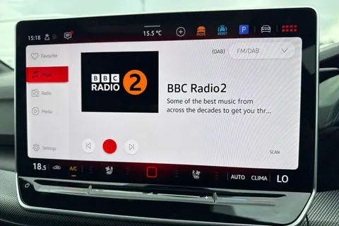 CX75KNK Volkswagen Golf 2.0 TSI 300 GTI Clubsport DSG Leather, sunroof, DCC, Black Pack,  'Akrapovi Thumbnail #51