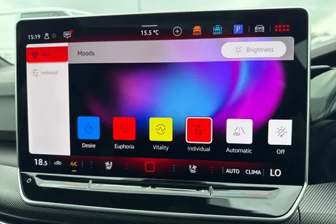 CX75KNK Volkswagen Golf 2.0 TSI 300 GTI Clubsport DSG Leather, sunroof, DCC, Black Pack,  'Akrapovi Thumbnail #55