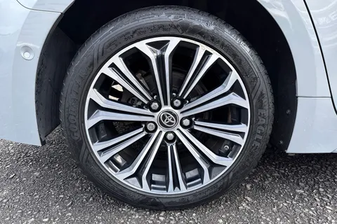 FL70VEX Toyota Corolla 1.8 VVT-h Excel Touring Sports CVT Euro 6 (s/s) 5dr Thumbnail #11