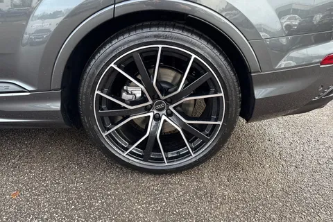  Audi Q7 3.0 TDI V6 Black Edition Tiptronic quattro Euro 6 (s/s) 5dr Thumbnail #13