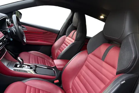 DX72SYE MG Mg Hs 1.5 T-GDI Exclusive DCT Euro 6 (s/s) 5dr Thumbnail #16