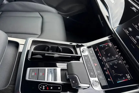  Audi Q7 3.0 TDI V6 Black Edition Tiptronic quattro Euro 6 (s/s) 5dr Thumbnail #23