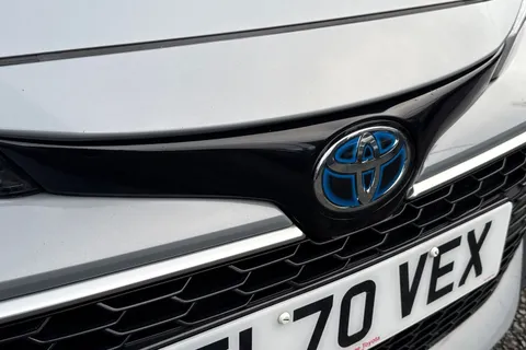 FL70VEX Toyota Corolla 1.8 VVT-h Excel Touring Sports CVT Euro 6 (s/s) 5dr Thumbnail #25