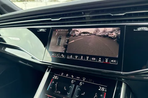  Audi Q7 3.0 TDI V6 Black Edition Tiptronic quattro Euro 6 (s/s) 5dr Thumbnail #34