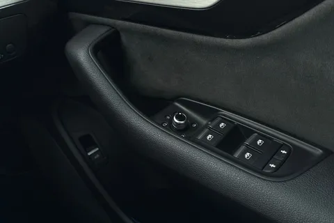 MV19YKB Audi Q7 S line 45 TDI quattro 231 PS tiptronic Thumbnail #40