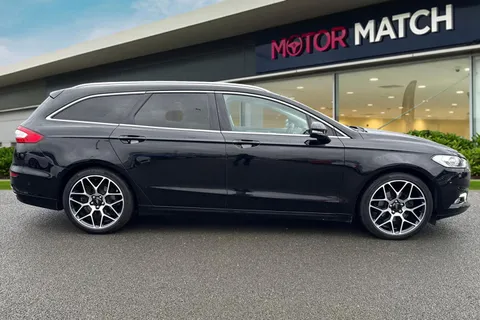 EX18WHB Ford Mondeo 2.0 TDCi Titanium Powershift Euro 6 (s/s) 5dr Thumbnail #4