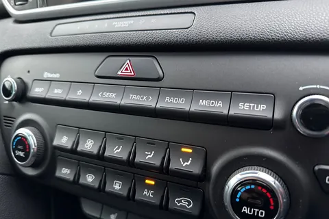 NL70KNJ Kia Sportage 1.6 GDi 2 Euro 6 (s/s) 5dr Thumbnail #44